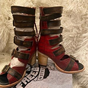 BOND FreeBird by Steven